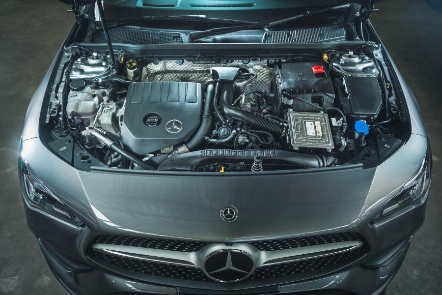 Моторный отсек Mercedes-Benz CLA200 AMG Line (C118) 2019 года  (AU) (фото 29 из 40)